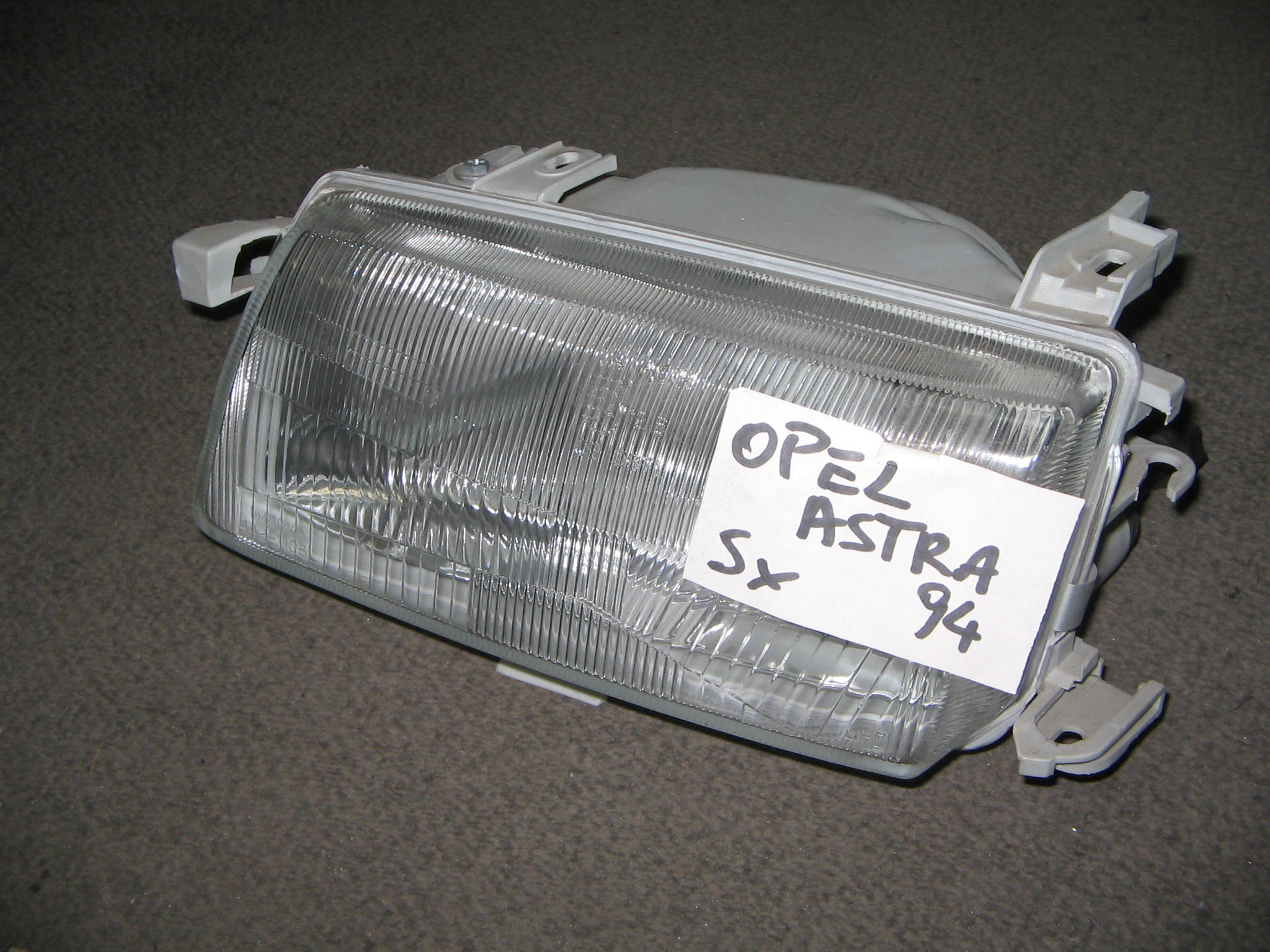 FARO OPEL ASTRA 94 SX N.195